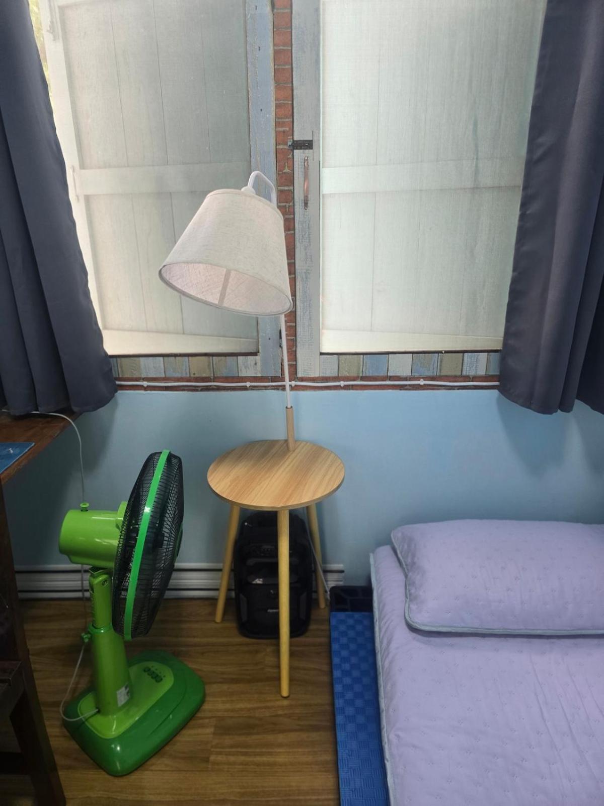 214 Lovely With Private Bathroom And Wifi Bangkok
